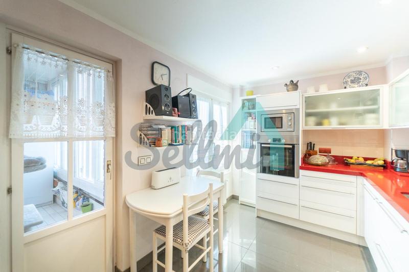 Foto daed1b35-828c-4e4e-a413-70e44bc91309. Affitto appartamento con riscaldamento parcheggio in Oviedo