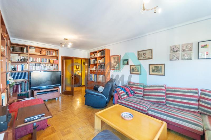 Foto 759d6b33-6351-40f7-a65b-6d7ac08afa27. Alquiler piso en Auditorio - Seminario - Parque de Invierno Oviedo