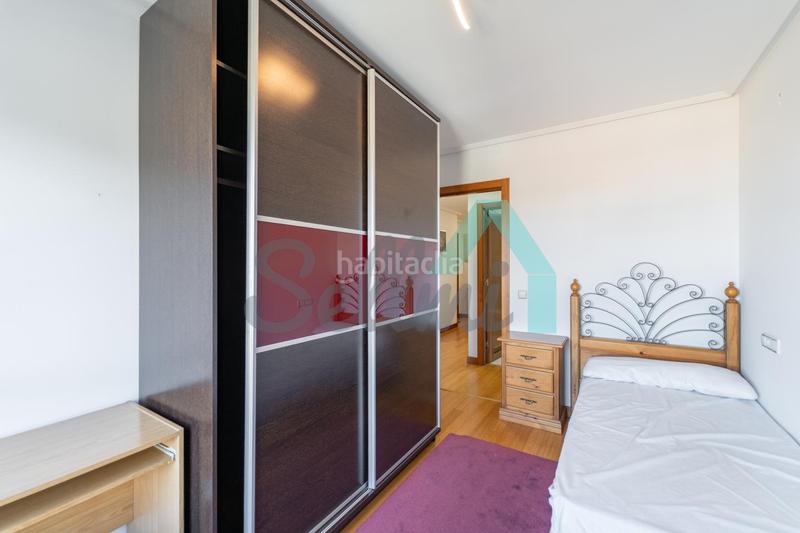 Foto 0a4dd479-1e86-43d5-bfa5-49d368fab124. Location appartement avec chauffage parking dans Huca - La Cadellada Oviedo