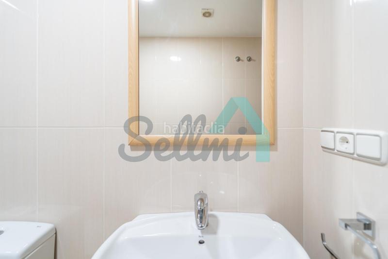 Foto 26edc0d7-8699-4353-a62c-e669996eda54. Location appartement avec chauffage parking dans Huca - La Cadellada Oviedo