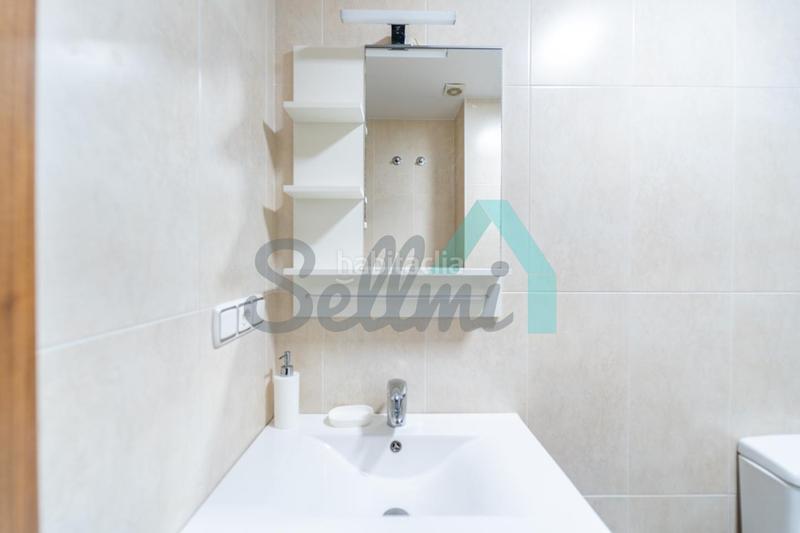 Foto 4122b899-3165-4b85-bcf4-1ae9720d5353. Location appartement avec chauffage parking dans Huca - La Cadellada Oviedo