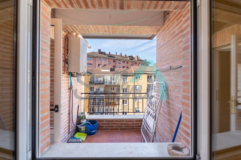 Foto 05278137-d358-4506-879c-f2d72f878c91. Pis a Teatinos - Los Prados Oviedo