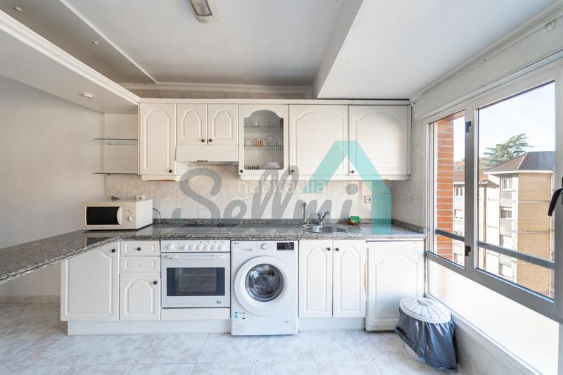 Foto 3e4f3935-271f-40e3-968d-c16b31b6d9fa. Pis a Teatinos - Los Prados Oviedo