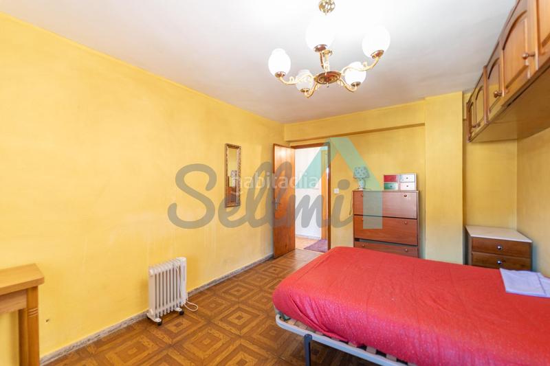 Foto eff9606c-bec8-4dff-93cb-2a1461aa7cb2. Pis a Teatinos - Los Prados Oviedo