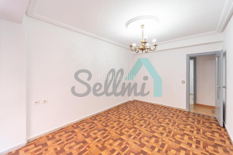 Foto cdbf94d0-88f0-4c87-bb21-1a8b34baf881. Appartement dans La Calzada Gijón