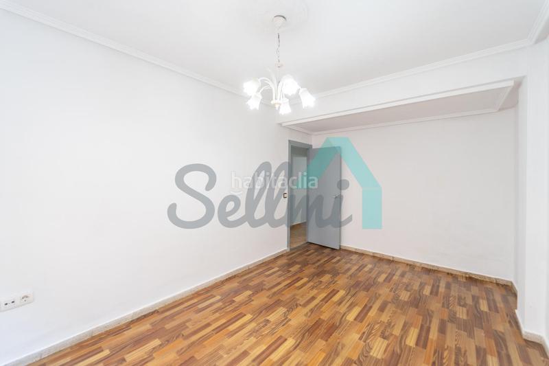 Foto 99490b67-e2e1-44e9-b0c3-6e77485887d6. Pis a La Calzada Gijón