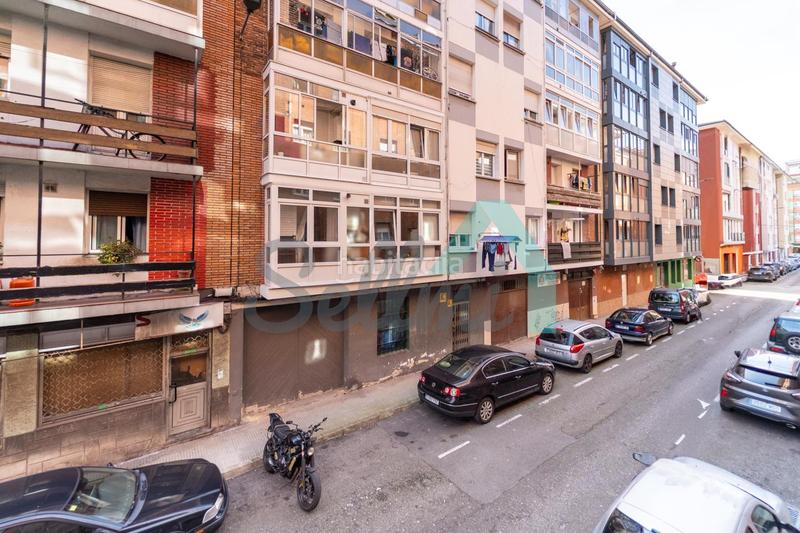 Foto cca43935-cad6-4a81-823d-d07c853b6f11. Pis a La Calzada Gijón