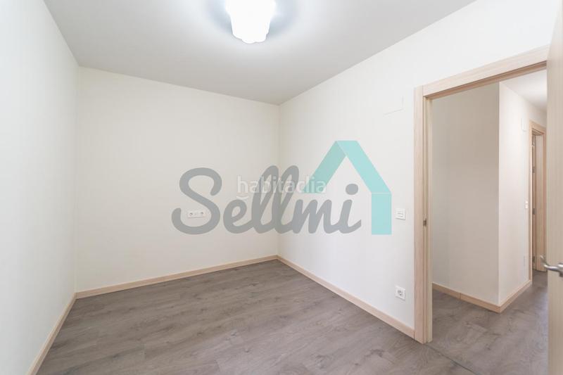 Foto 13fe369d-3de2-4d90-a0ac-0be27c9f6087. Flat with heating parking in Roces Gijón