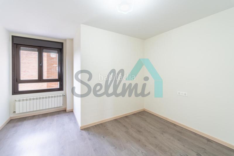 Foto 42d040c1-b930-4a58-8a05-b83b323b11b2. Flat with heating parking in Roces Gijón