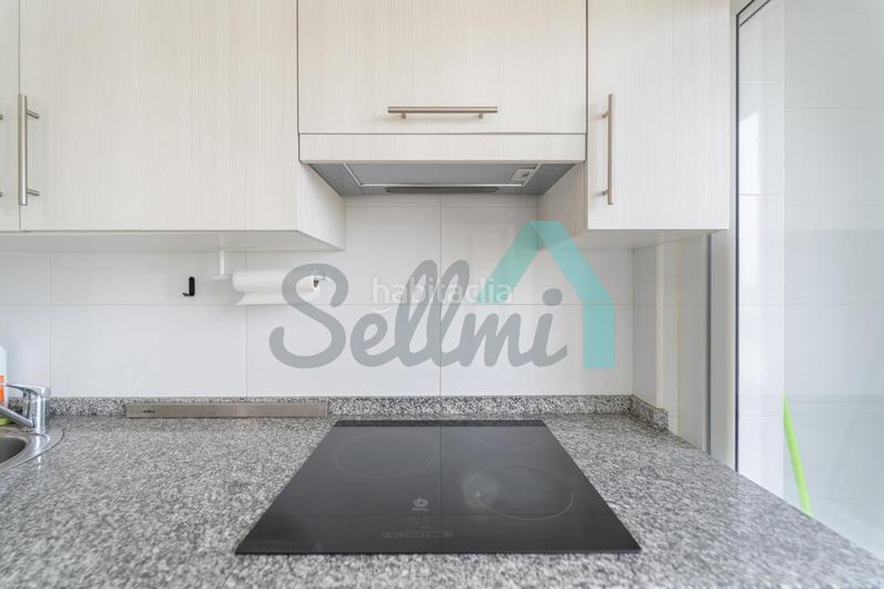 Foto b5b220ba-f6b3-4e58-a8e3-673828a44714. Flat with heating parking in Roces Gijón