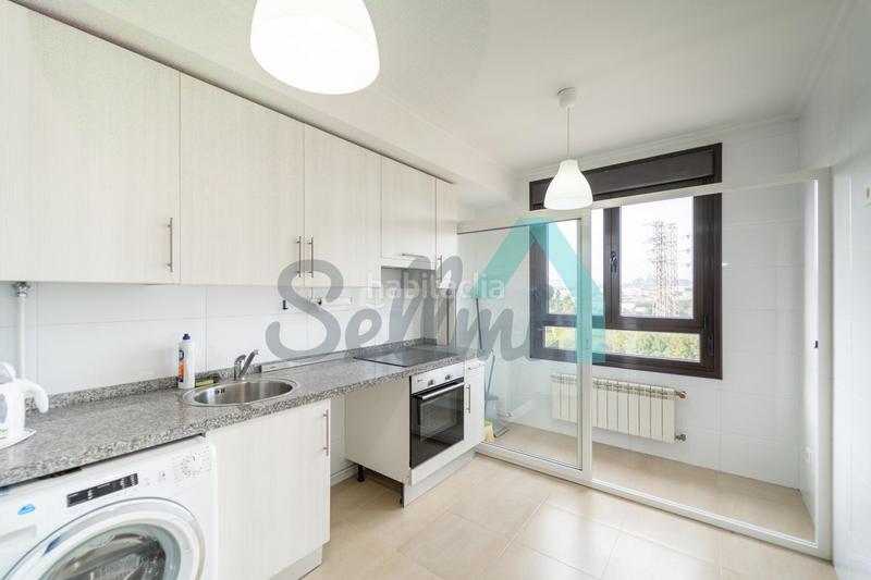 Foto 3f1f549c-4d06-41bc-91ad-d38f33f5fb74. Pis amb calefacció aparcament a Roces Gijón