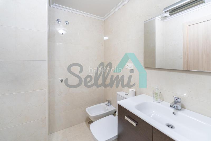 Foto 850a887d-38af-4ba9-87a7-41bb69b9cae4. Pis amb calefacció aparcament a Roces Gijón