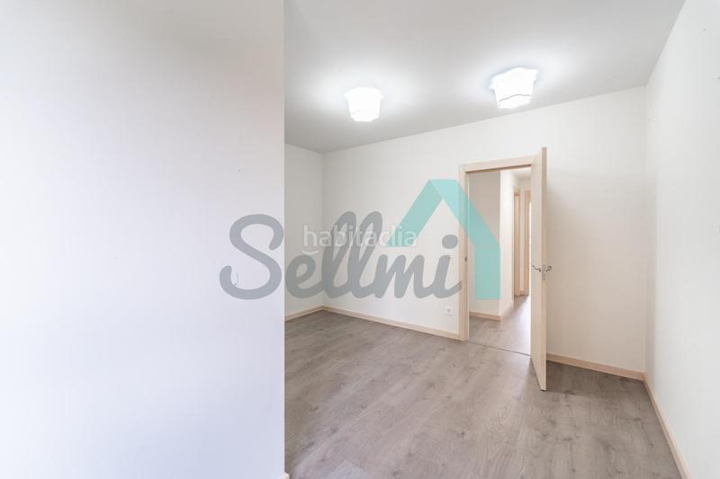 Foto d5502f37-9396-4e47-aec1-7ccaae5a916d. Pis amb calefacció aparcament a Roces Gijón