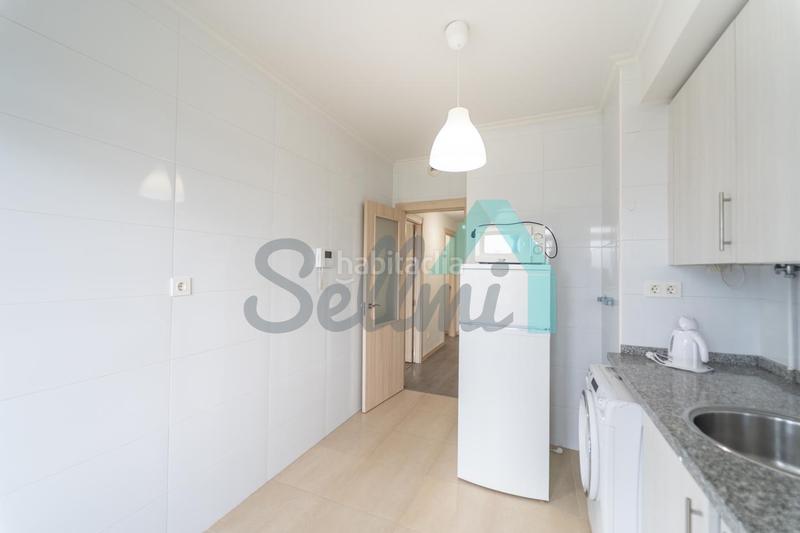 Foto 480b3832-bd4d-4445-a763-718d93516f7e. Piso en Roces Gijón