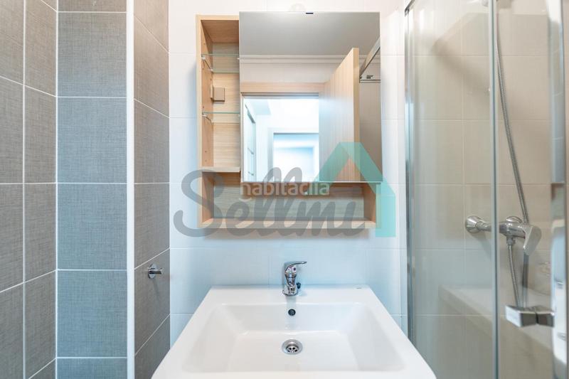 Foto 8421bf71-ca7c-4b0a-91a3-5b75e96a99c0. Piso en Roces Gijón