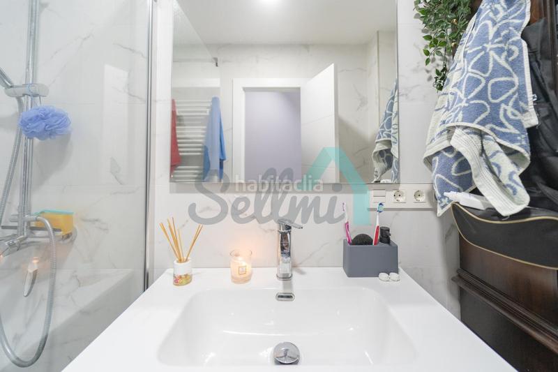 Foto f4d0e053-7184-43f8-bcf5-08cc60aeeae6. Appartamento con riscaldamento in La Felguera Langreo