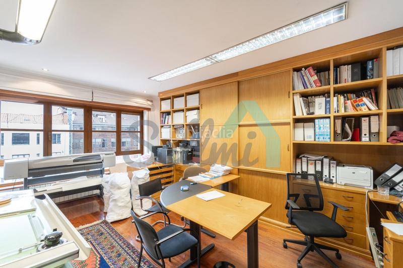 Foto 012f8b01-a2a0-44b1-9a5a-1be6e806dda3. Appartamento con riscaldamento parcheggio in Salesas - Foncalada - Campoamor Oviedo