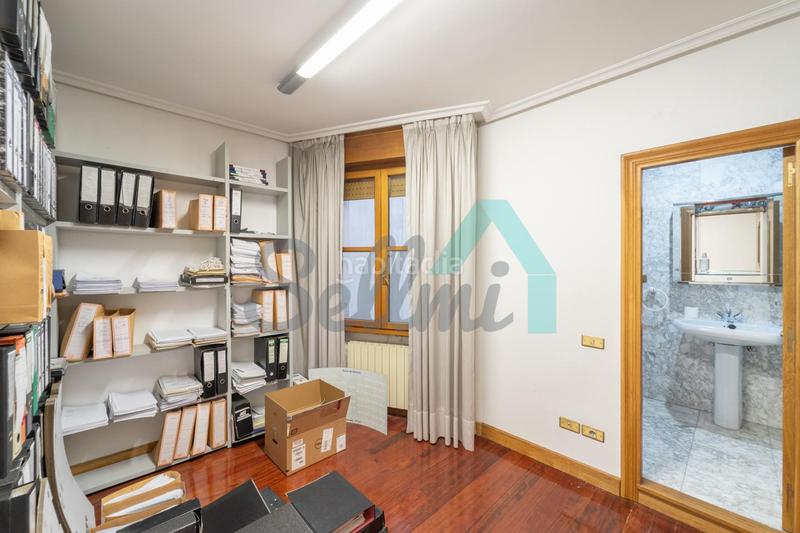 Foto 3fc0bfe7-641c-470f-b724-6e599f21252f. Appartamento con riscaldamento parcheggio in Salesas - Foncalada - Campoamor Oviedo