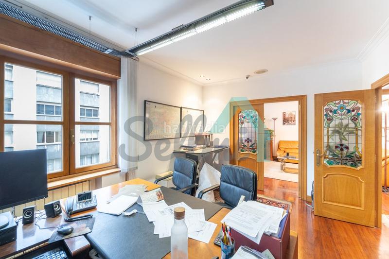 Foto 4173c24a-4376-4edd-9666-efc7772bcac0. Appartamento con riscaldamento parcheggio in Salesas - Foncalada - Campoamor Oviedo