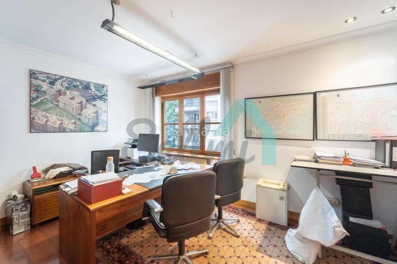 Foto 866671b8-2559-4523-b37d-569789627bb0. Appartamento con riscaldamento parcheggio in Salesas - Foncalada - Campoamor Oviedo