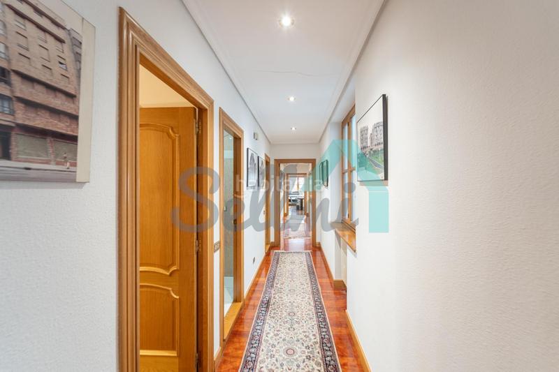 Foto 902cc1d4-00ea-4497-982f-5eeafae33cef. Appartamento con riscaldamento parcheggio in Salesas - Foncalada - Campoamor Oviedo