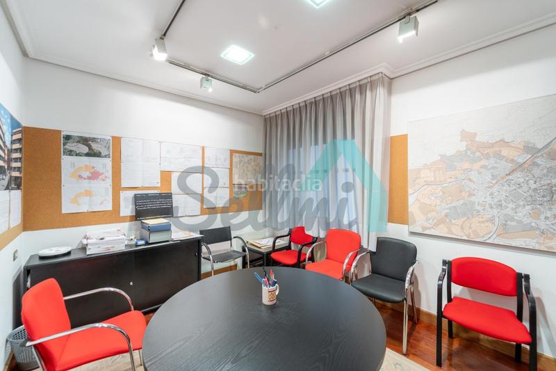 Foto eb9fb073-a32b-4fcb-b095-8ef36800f77c. Appartamento con riscaldamento parcheggio in Salesas - Foncalada - Campoamor Oviedo