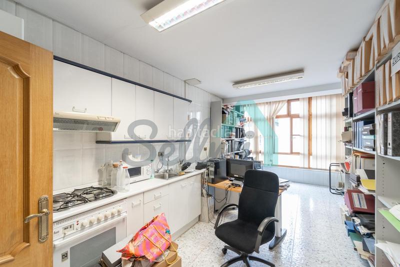 Foto 14abe780-724f-4e94-9dd0-58d47bbf3f70. Appartement avec chauffage parking dans Salesas - Foncalada - Campoamor Oviedo