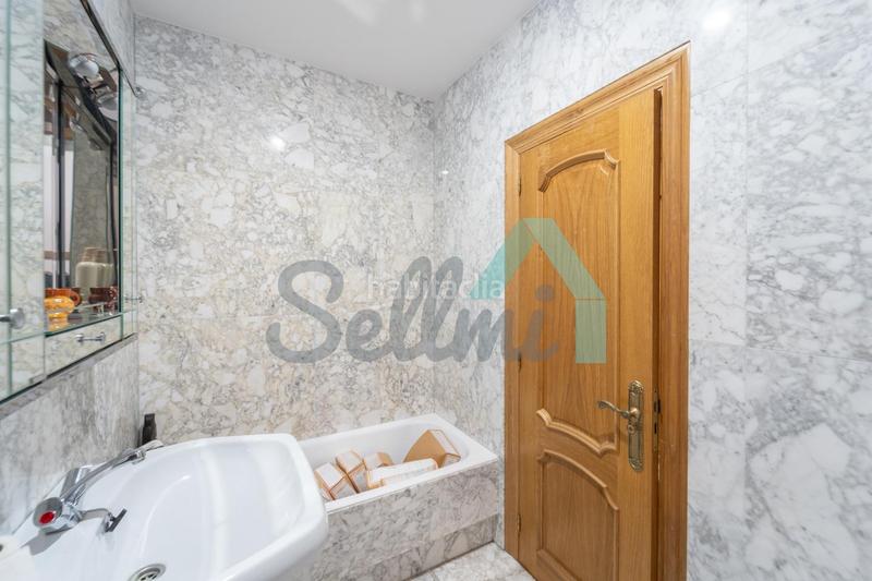 Foto 647a739b-48b2-454f-9127-f70c554391da. Etagenwohnung mit heizung parking in Salesas - Foncalada - Campoamor Oviedo