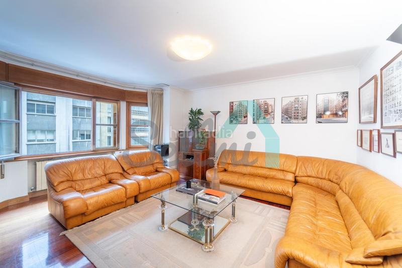 Foto 720a3c89-2080-4300-ad91-e451b2b1f725. Etagenwohnung mit heizung parking in Salesas - Foncalada - Campoamor Oviedo