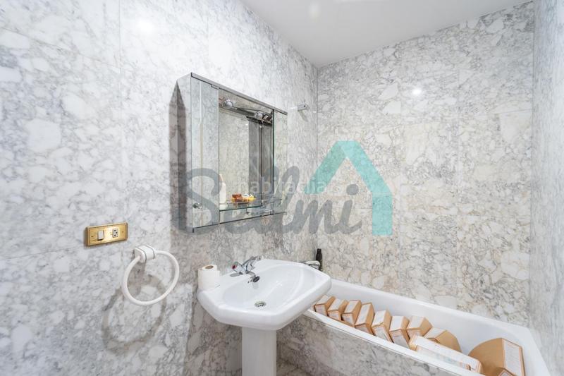 Foto 0eebc584-468a-4cba-8092-0fae64d21433. Flat with heating parking in Salesas - Foncalada - Campoamor Oviedo