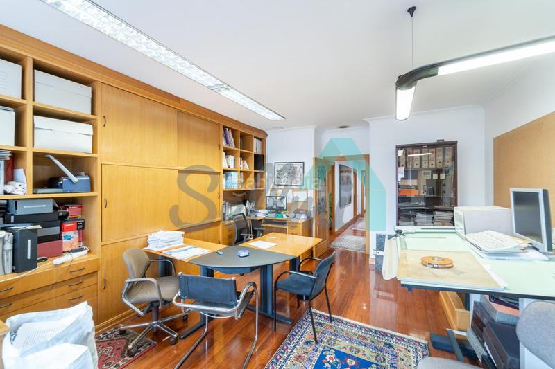 Foto 3cb011a9-2776-4c25-9b3d-09370f8bf83c. Flat with heating parking in Salesas - Foncalada - Campoamor Oviedo