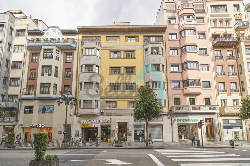 Foto 9eaec5a2-6b05-40fb-ba94-78c0193c7de9. Flat with heating parking in Salesas - Foncalada - Campoamor Oviedo