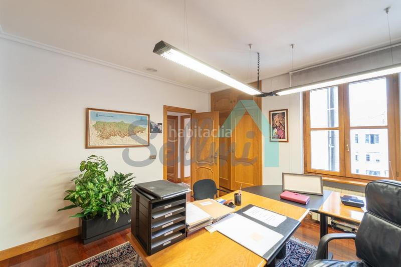 Foto 1cab78b4-e967-49f3-acc7-9c2d91979764. Piso en Salesas - Foncalada - Campoamor Oviedo