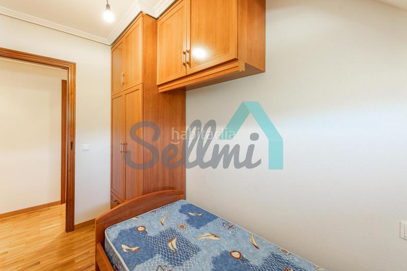 Foto d675a20e-3921-4b79-9706-9ce1fdf763fe. Appartement avec chauffage parking dans Las Campas Oviedo