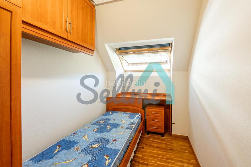 Foto 2f9cbab0-4ff3-4c04-afb6-56e2c71d478e. Flat with heating parking in Las Campas Oviedo