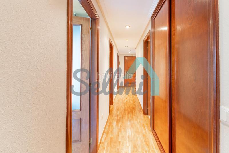 Foto ffc39057-05ce-4977-8be1-ec4e273e342f. Flat with heating parking in Las Campas Oviedo