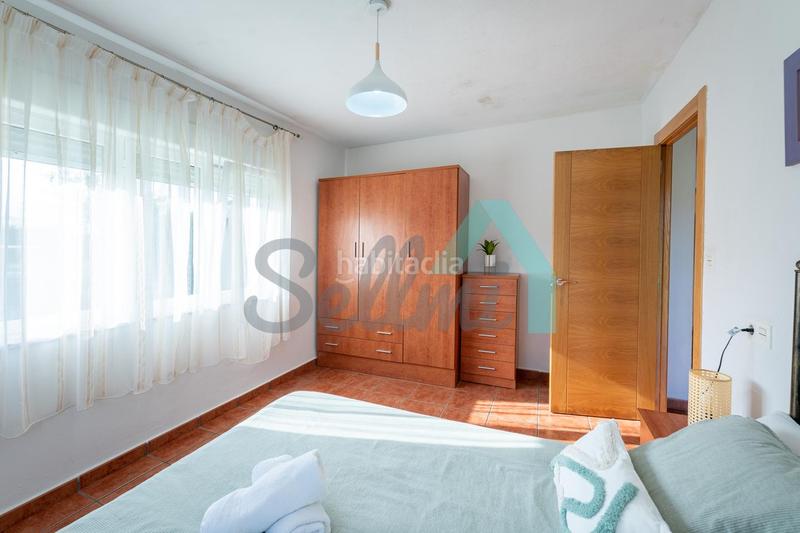 Foto f57307eb-9e10-41f7-9f5f-519b08213879. Alquiler casa en Valdés