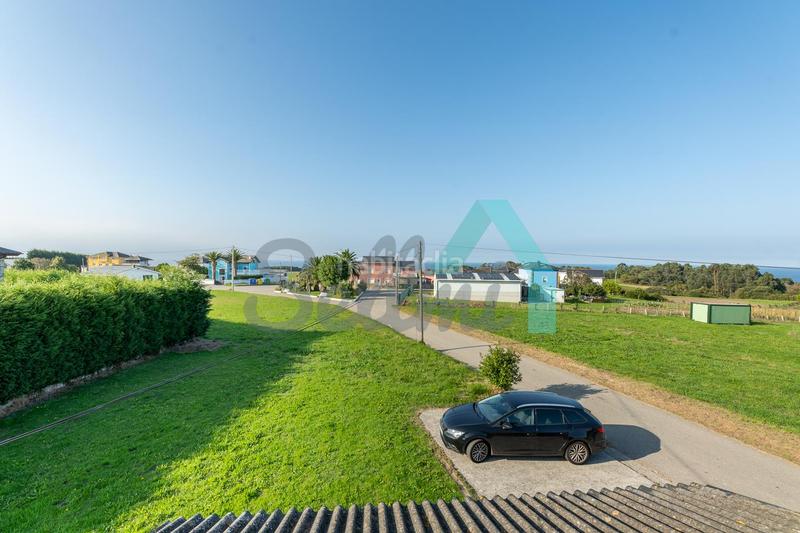 Foto 1f3b83de-8bb3-4285-81d4-393bdf319a17. Lloguer casa amb aparcament a Valdés