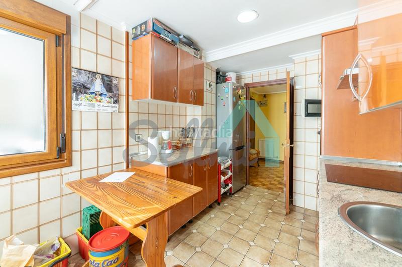 Foto 480551d9-61e7-4313-ac25-d1e56f04d2b2. Appartement avec chauffage parking dans Huca - La Cadellada Oviedo