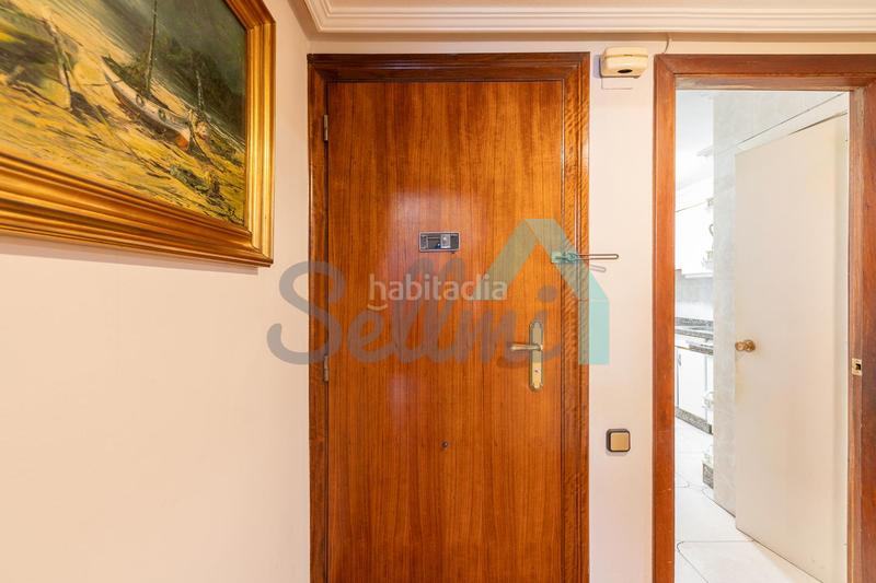 Foto 7c759fd9-36c2-408e-b2e2-89c963f6d946. Appartamento con riscaldamento parcheggio in Milán - Pumarín Oviedo