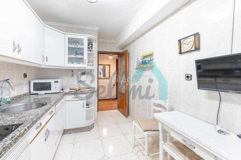 Foto 0d92cc4c-4423-49b0-a064-1807db1b899b. Flat with heating parking in Milán - Pumarín Oviedo