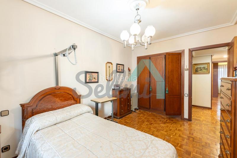 Foto 1981d16a-33b0-4d71-a5f6-1b9687110894. Flat with heating parking in Milán - Pumarín Oviedo