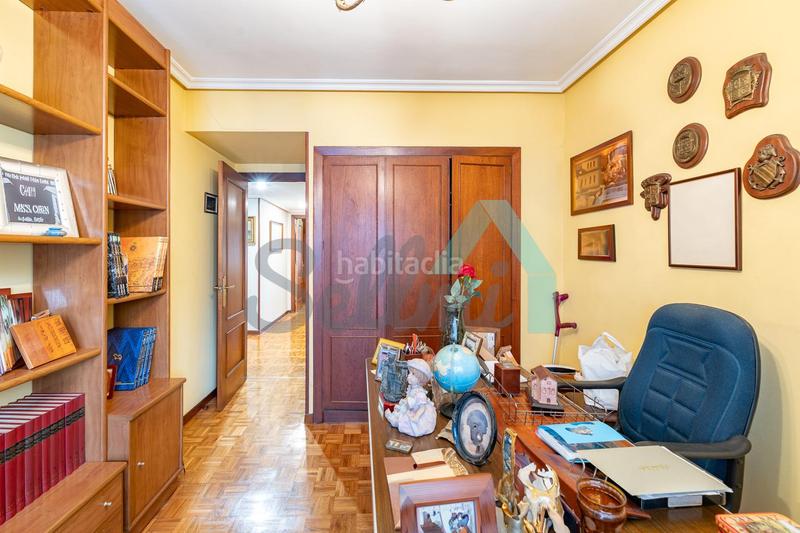 Foto 991ee7da-60db-4e04-8d70-5774f722698b. Flat with heating parking in Milán - Pumarín Oviedo