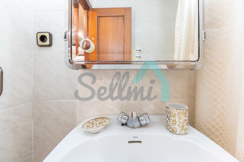 Foto a5b4af27-3cf0-4556-b877-0e3d747a3b66. Flat with heating parking in Milán - Pumarín Oviedo