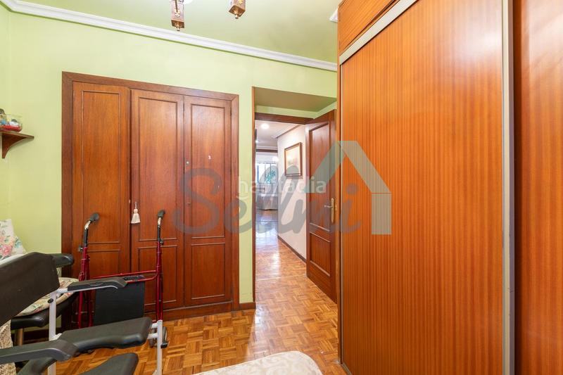 Foto f6858b09-7e36-4c46-8bf7-ba4f03fb5eb2. Flat with heating parking in Milán - Pumarín Oviedo