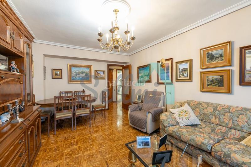 Foto a24e8a9c-38e3-401a-9a33-490869111324. Pis amb calefacció aparcament a Milán - Pumarín Oviedo