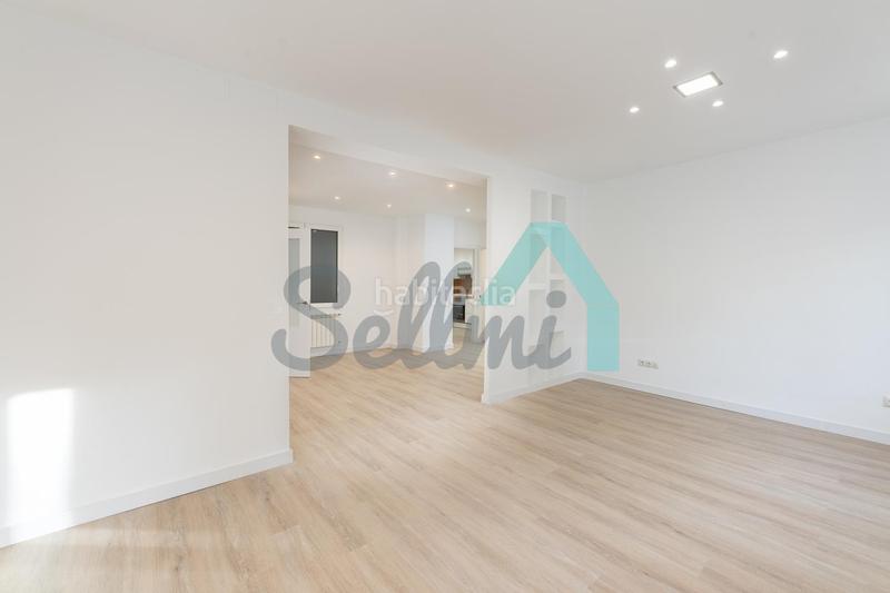 Foto 75ba2ea4-5f8a-4bf7-9869-a0722f11a962. Etagenwohnung mit heizung in Santo Domingo - El Campillín Oviedo