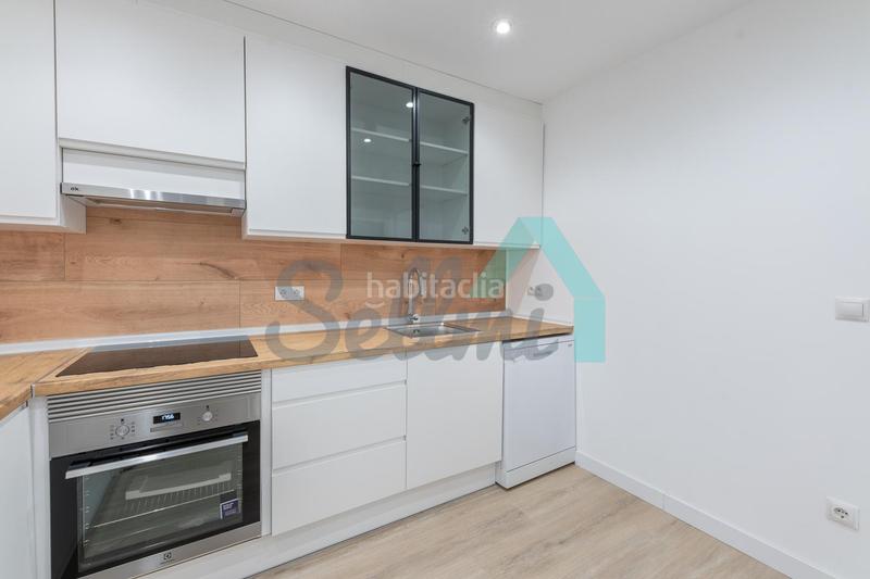 Foto 7b2fbd6a-4151-4293-a461-7b37256e66fa. Etagenwohnung mit heizung in Santo Domingo - El Campillín Oviedo