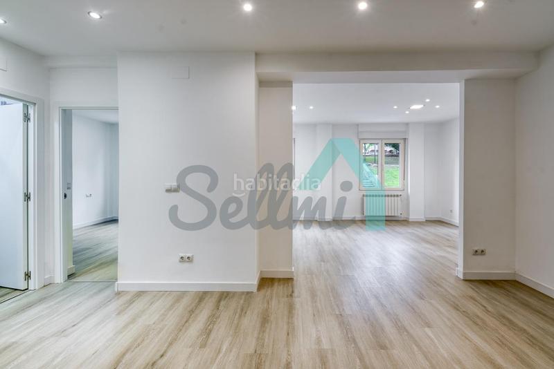 Foto de60c7bd-b465-46f9-a281-f914f8a58cf8. Etagenwohnung mit heizung in Santo Domingo - El Campillín Oviedo