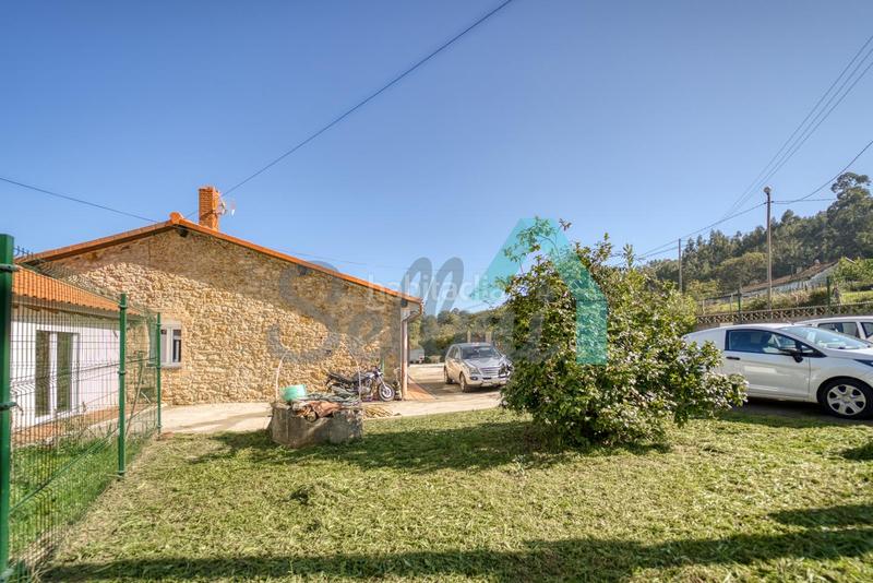 Foto 16b5a6fd-bda8-444c-bbf1-835b8a012675. Casa amb calefacció a Carbayin-Lieres-Valdesoto Siero